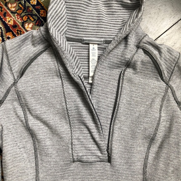 Lululemon Sweater - Picture 6 of 6